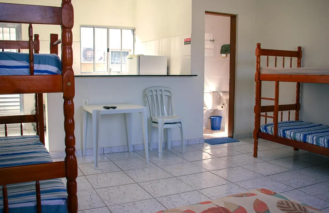 Kitnets e Apartamentos AZUL Do MAR-1