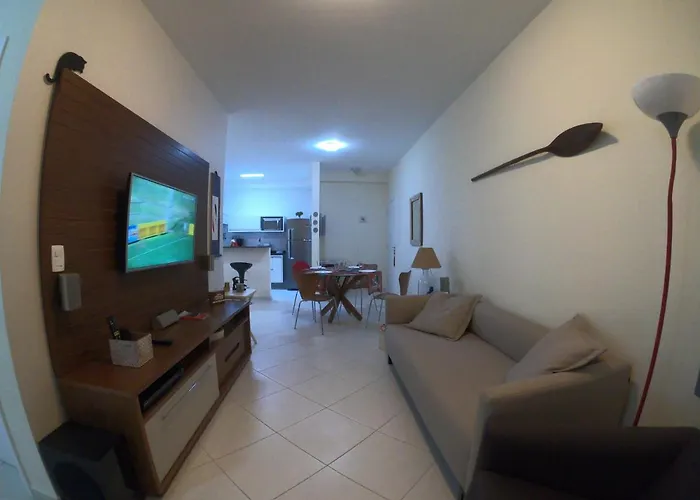 Excelente localizacao Vista parcial Mar Sol da Manhã 03 quartos Ar condicionado Piscina e Sauna Ubatuba